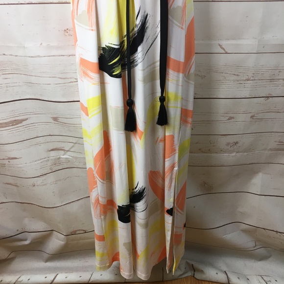 Nue Options Dress - Picture 2 of 8